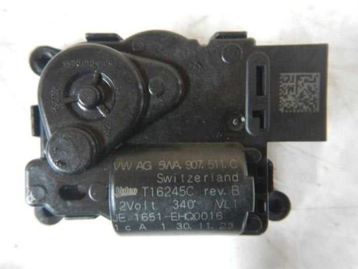 Kachelklep Motor Volkswagen Tiguan (22738298), Auto-onderdelen, Ophalen of Verzenden, Gebruikt