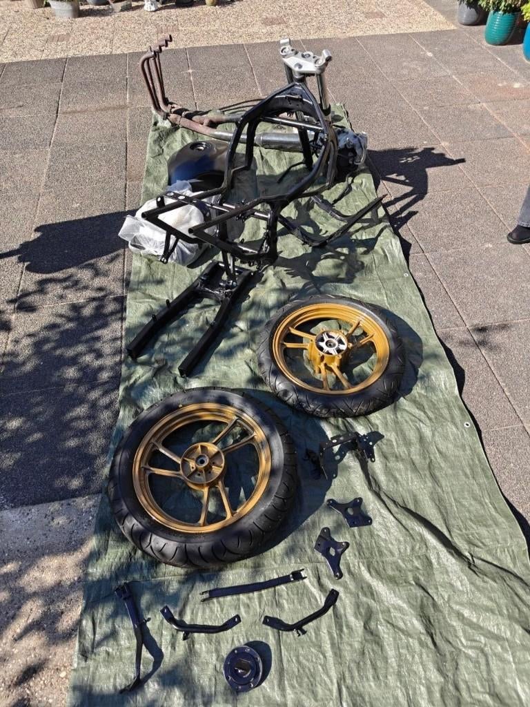 Projectmotor Suzuki GSX 600F 1991, Motoren, 4 cilinders, Motorrijbewijs A, Gebruikt, Particulier