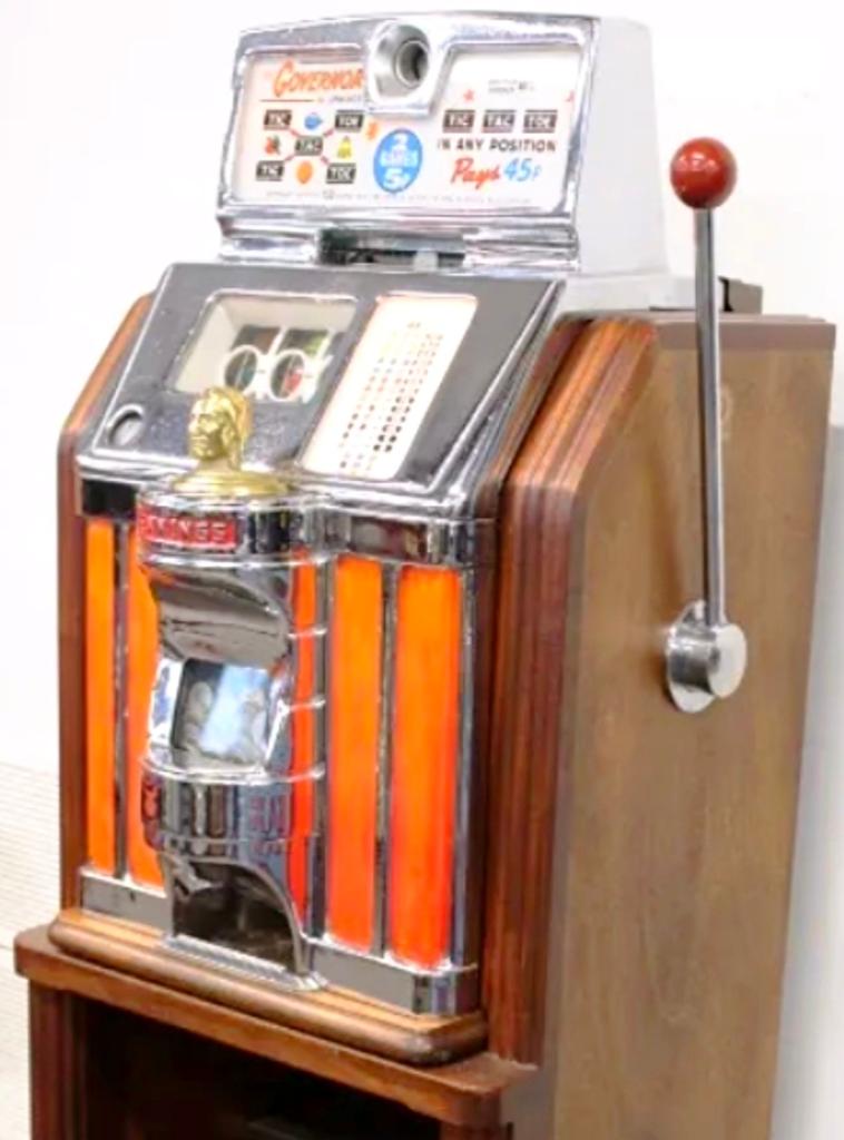 Jennings Governor met orginele zuiltjes in Casino Stand., Verzamelen, Automaten | Gokkasten en Fruitautomaten, Overige munten