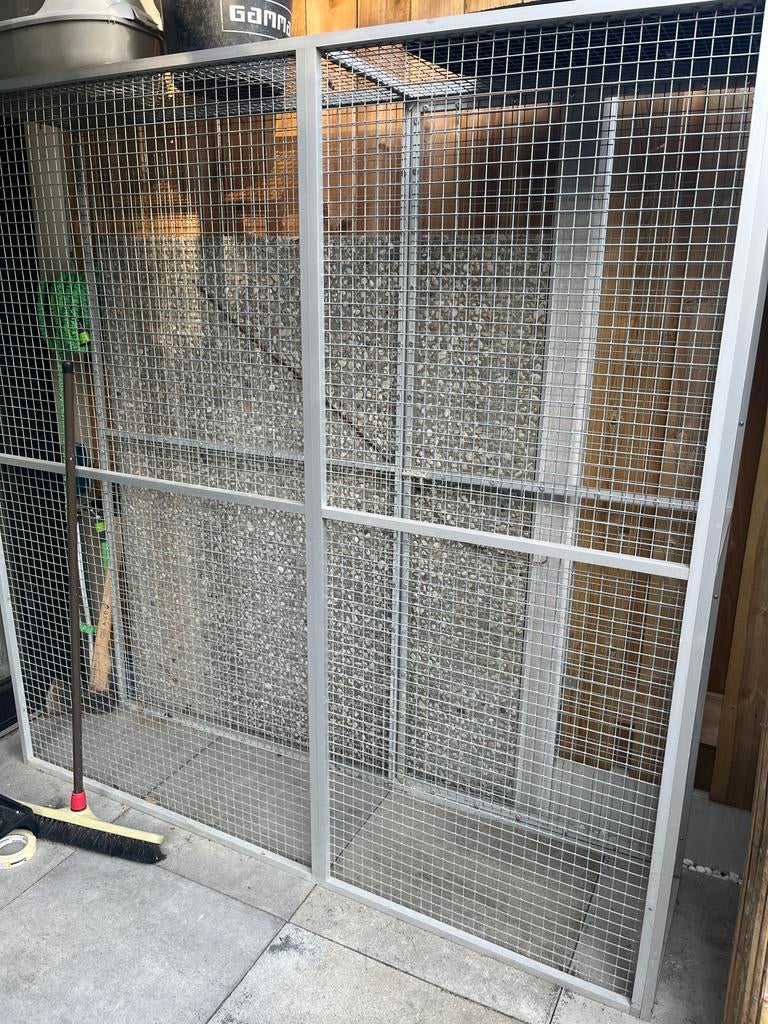 Kattenren 180x180x46 met deur, Ophalen, Zo goed als nieuw