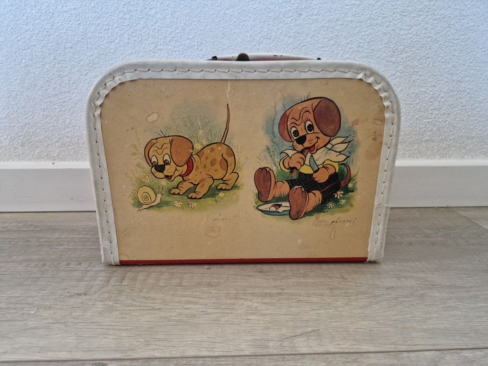 Koffertje koffer vintage retro hondje sigaar broodtrommel, Ophalen of Verzenden, Zo goed als nieuw, Minder dan 50 cm, Minder dan 35 cm