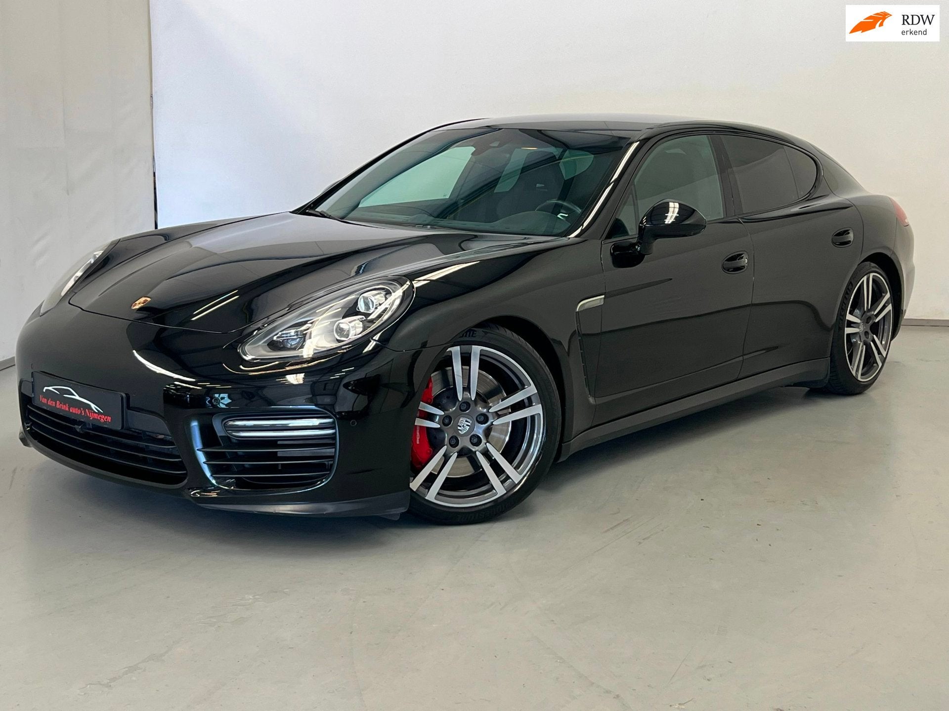 Porsche Panamera 4.8 GTS / Sport Chrono / Facelift / LED / 2, Auto's, Euro 5, Gebruikt, 4 stoelen, Zwart