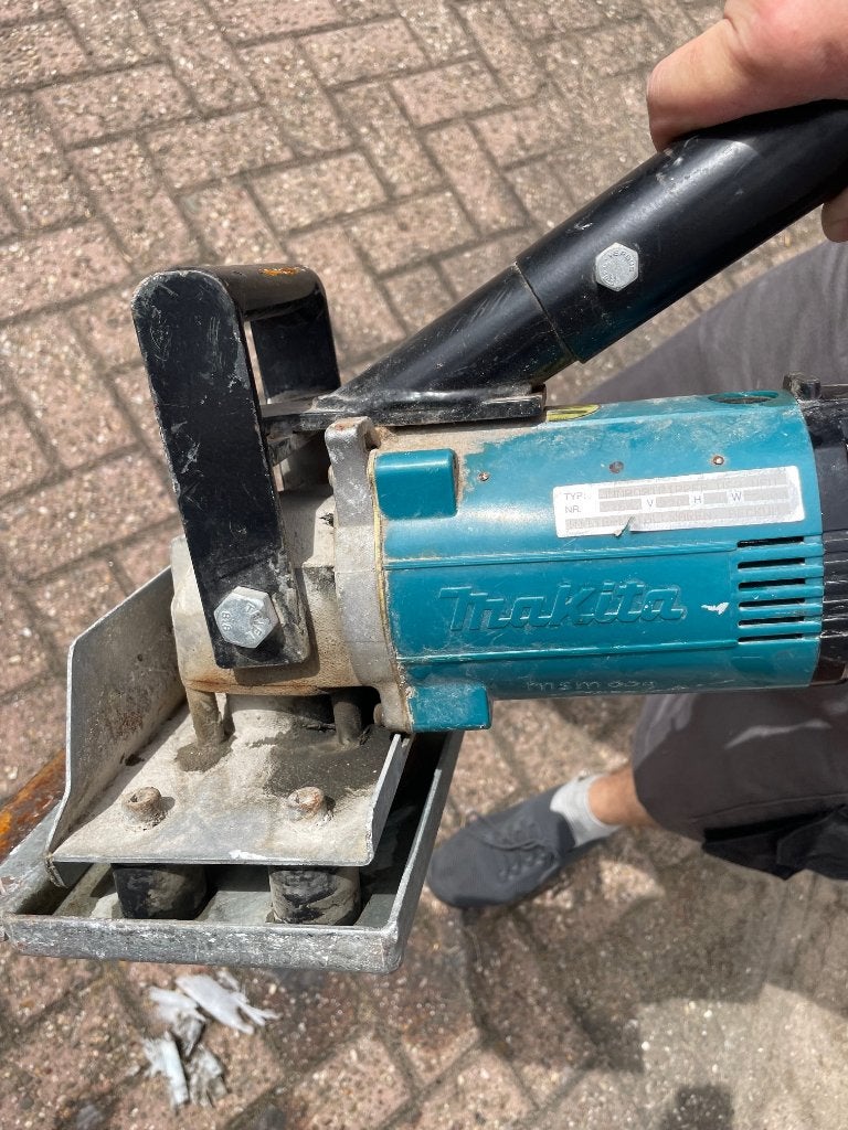 Makita elektrische tapijtstripper – professioneel, Ophalen, Gebruikt, Makita