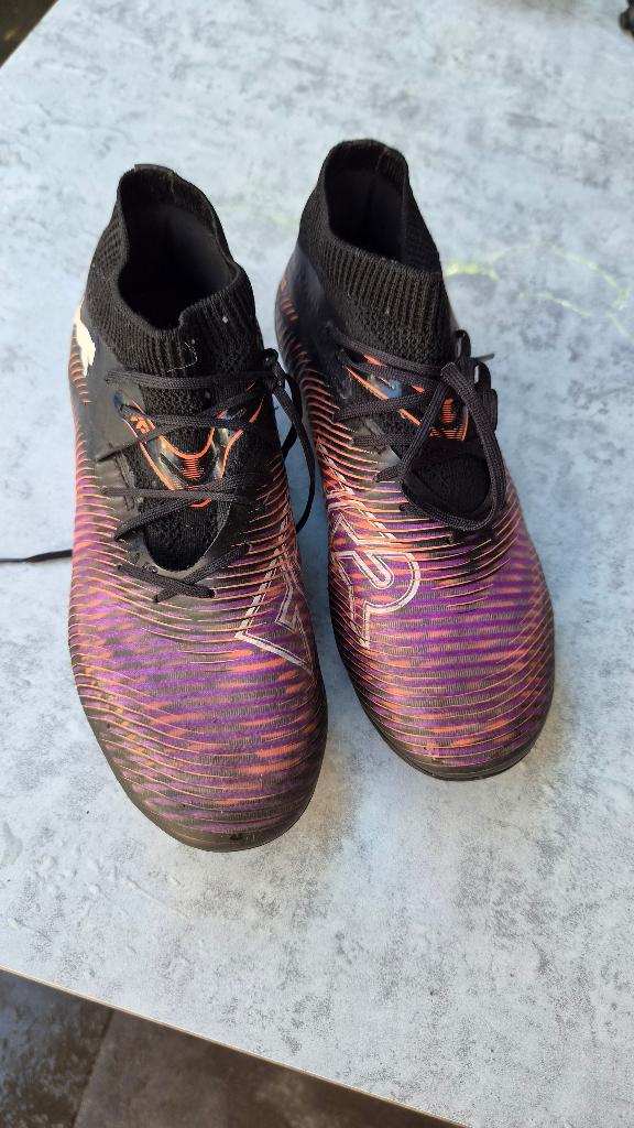 Voetbalschoenen, Ophalen, Maat XS of kleiner, Schoenen, Zo goed als nieuw