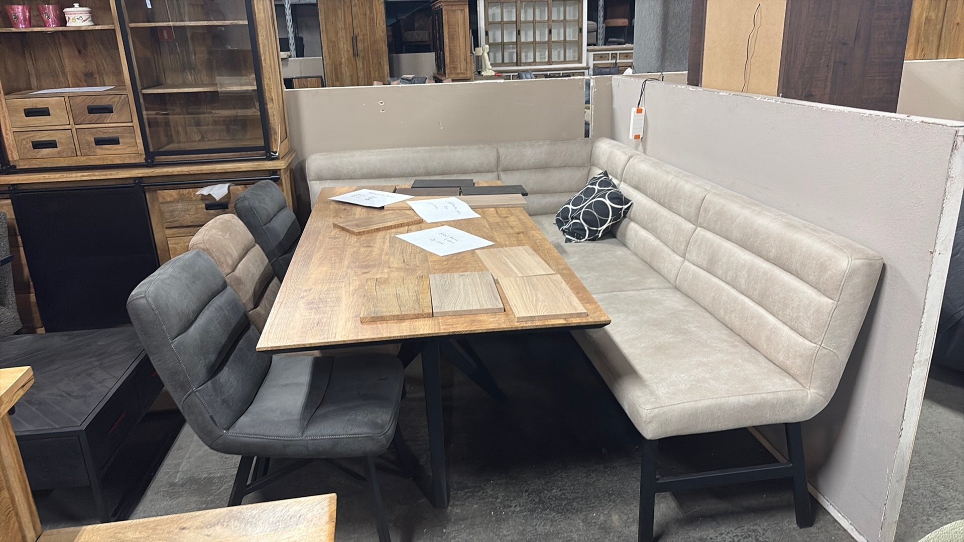Eetkamerbank 170x225, Ophalen, Outletliving7@gmail.com, Nieuw, Outlet