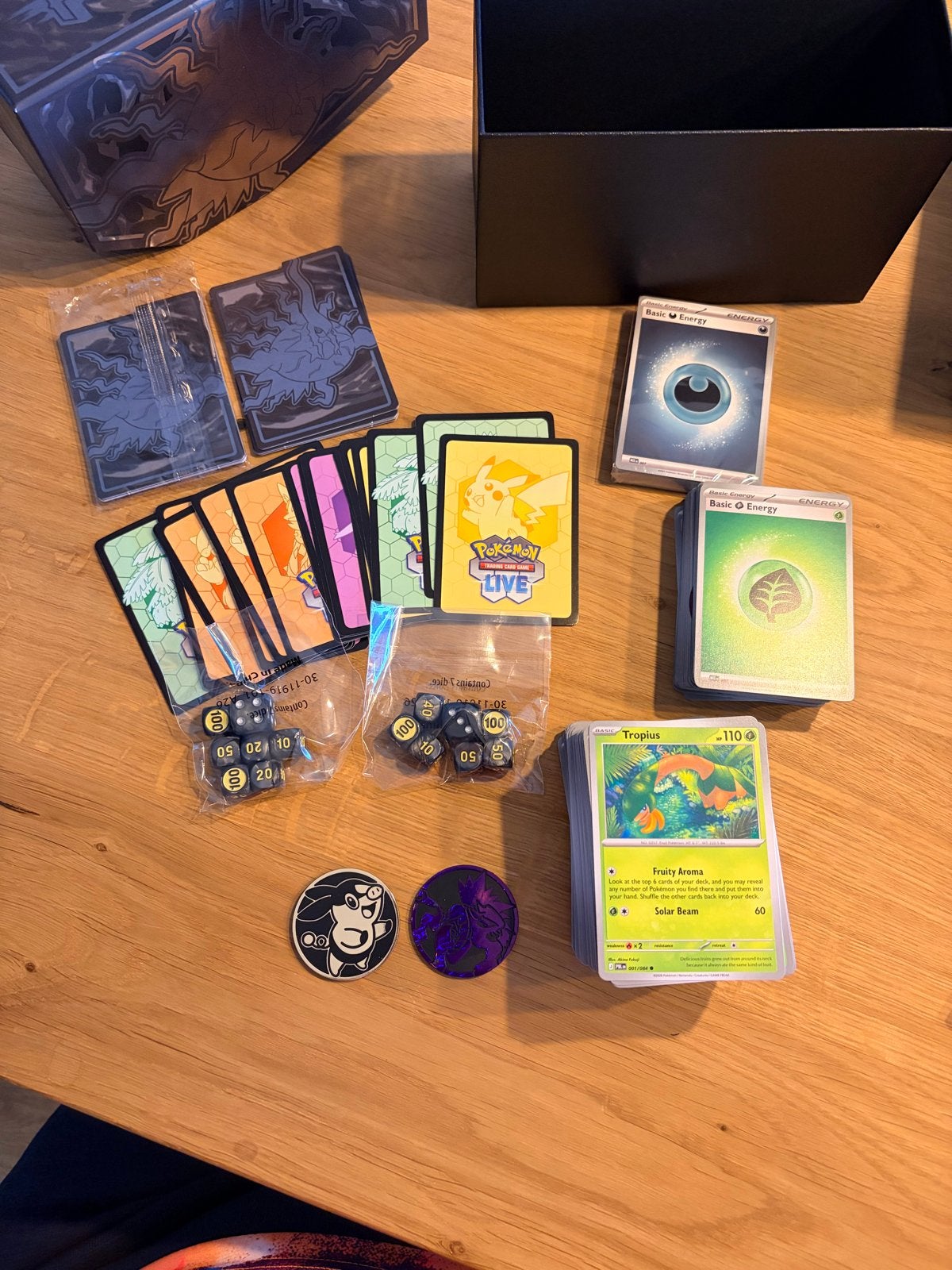Pokémon TCG Pitch Black. Diverse kaarten en accessoires, Ophalen of Verzenden, Nieuw, Overige typen