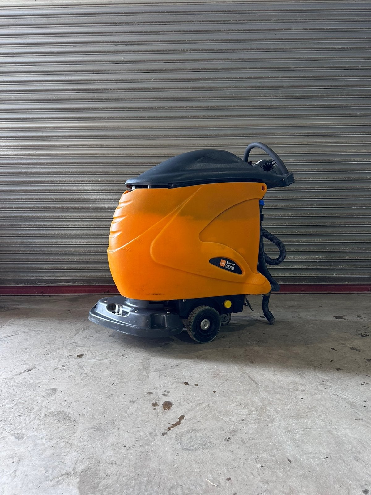 Te Huur! Taski Swingo 955 schrobmachine schrobzuigmachine, Ophalen of Verzenden, Zo goed als nieuw, Schrobmachine