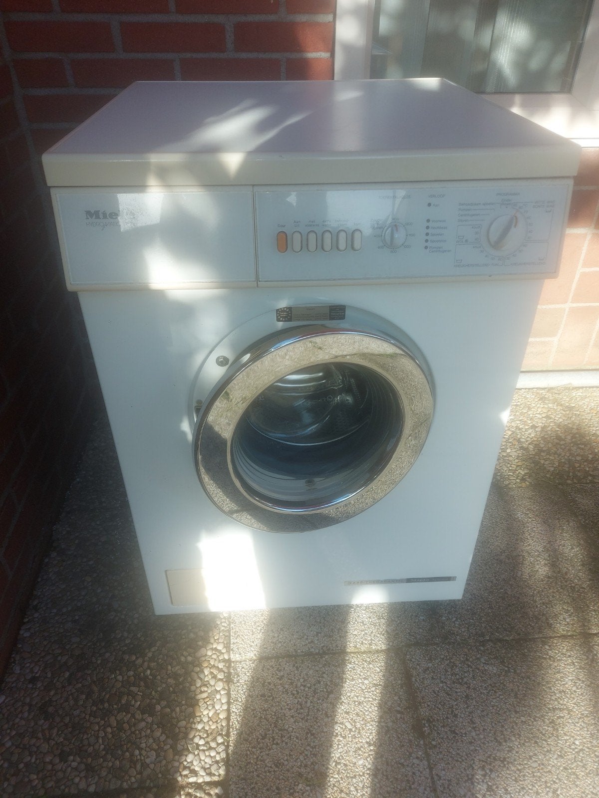 Miele Wasmachine - Betrouwbaar en Duurzaam, Gebruikt, Voorlader, 85 tot 90 cm, 1200 tot 1600 toeren