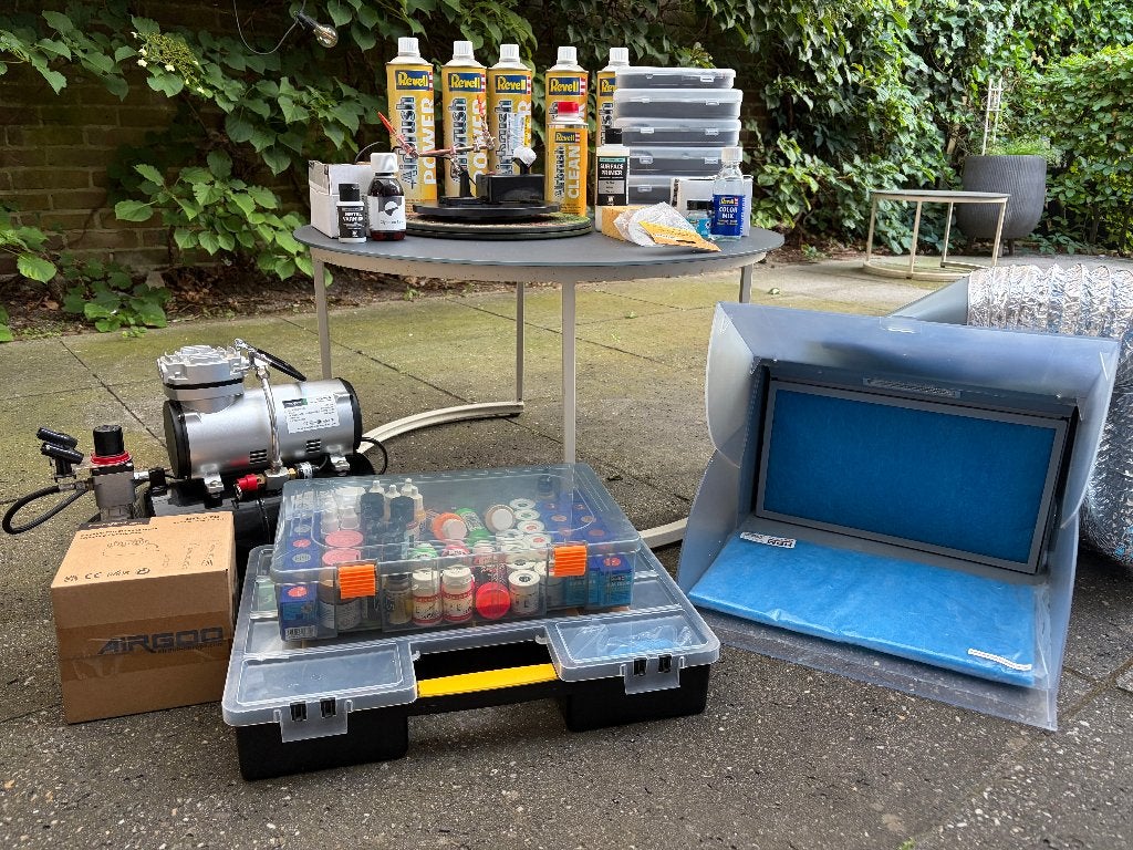Airbrush set met veel kleuren, compressor, meerdere brushes, Hobby en Vrije tijd, Schilderen, Gebruikt, Airbrush en Toebehoren