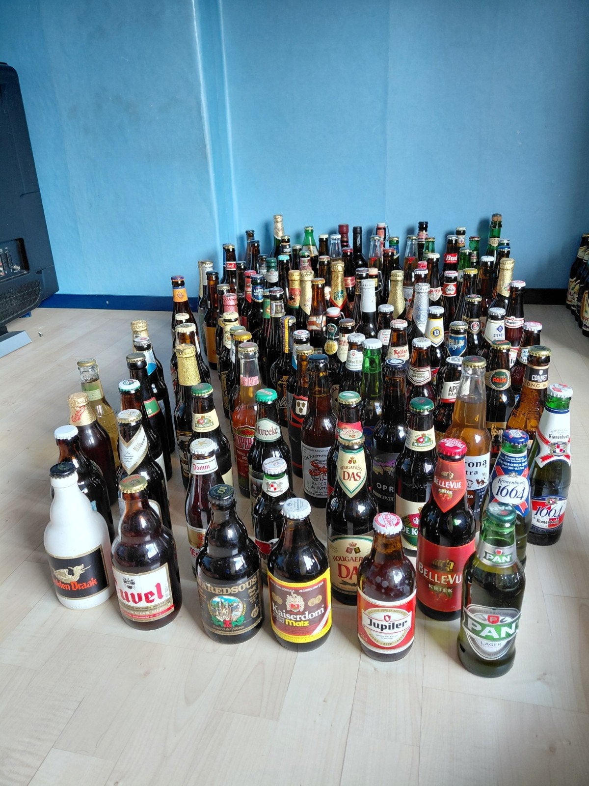 verzameling bierflesjes, Ophalen