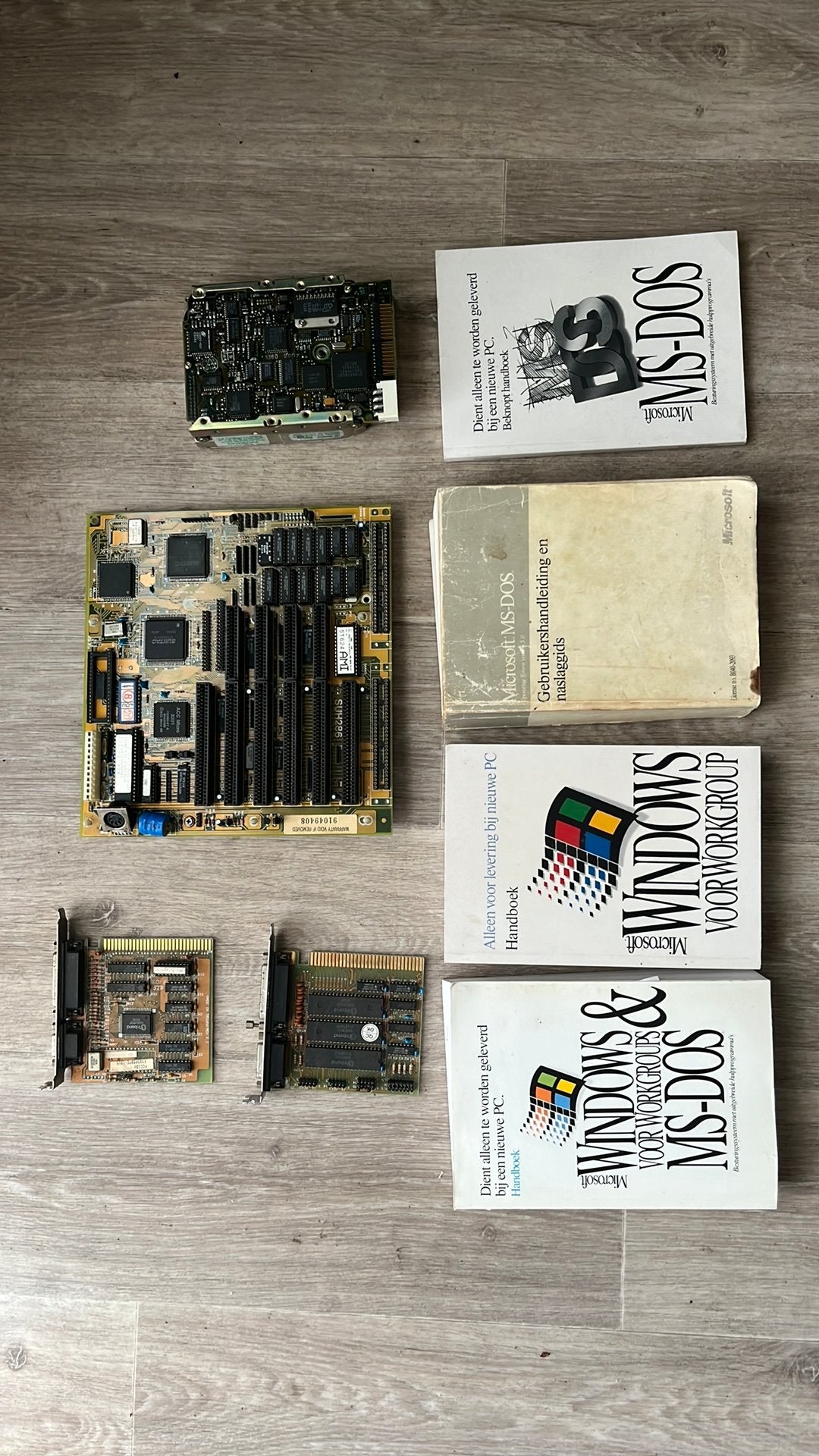 Retro PC bouwkit: Moederbord + 3 kaarten + DOS & Win boeken, Computers en Software, Ophalen of Verzenden