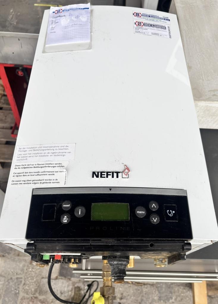Nefit Proline HRC 24 HR combiketel – 24 kW bouwjaar 2009, Doe-het-zelf en Verbouw, Verwarming en Radiatoren, Ophalen, 30 tot 80 cm
