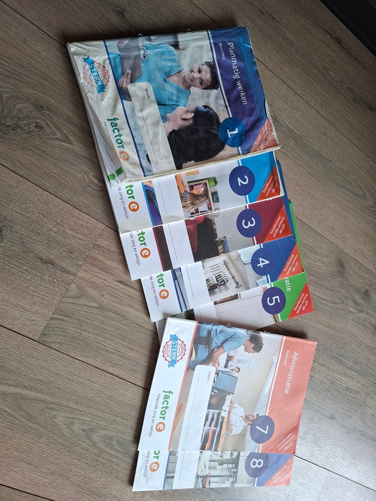 Factor E Helpende Handen Zorg en Welzijn MBO Boeken, Gelezen, Overige vakken, Diverse auteurs, Ophalen of Verzenden