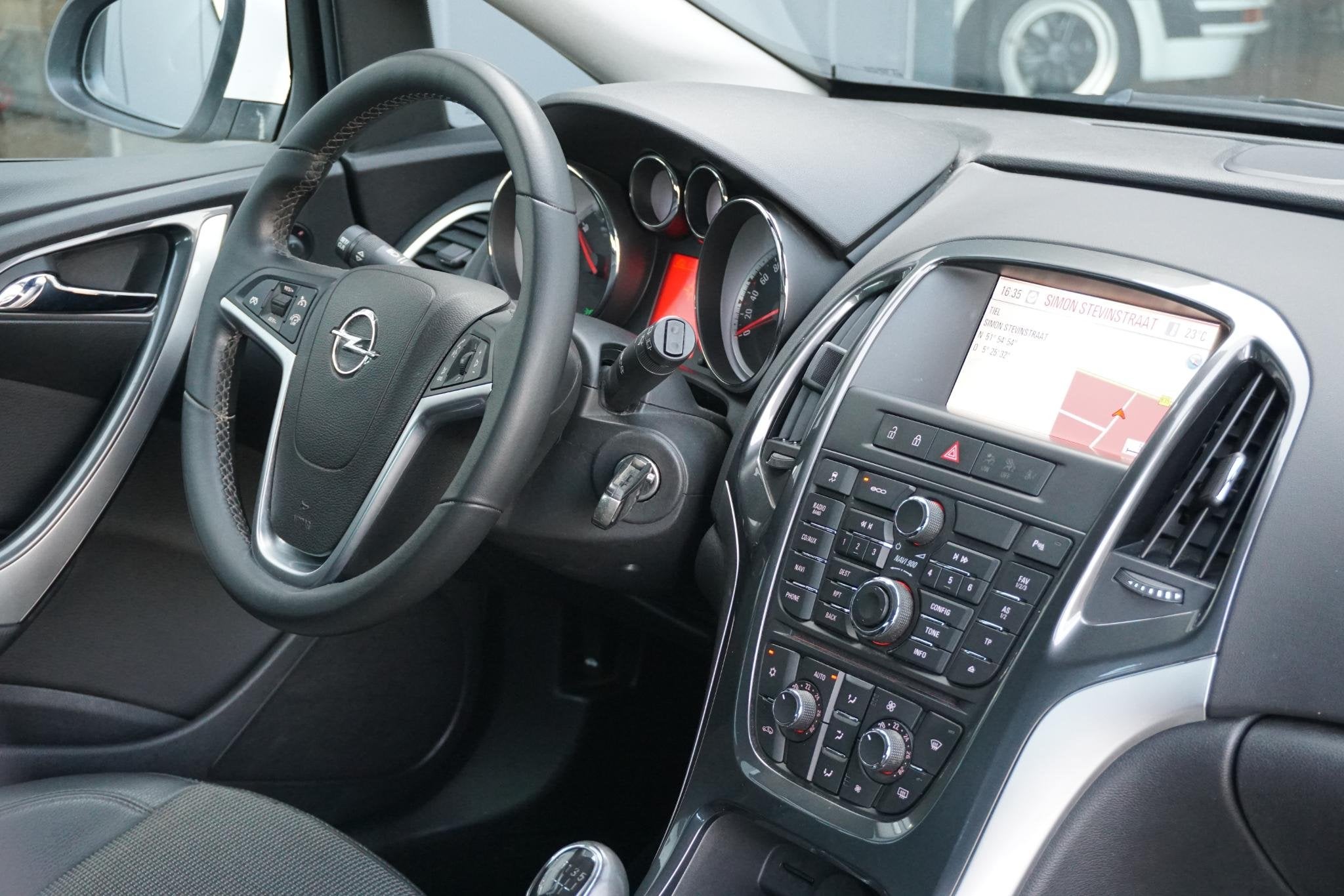 Opel Astra Sports Tourer 1.3 CDTi S/S Cosmo *153.344 NAP* +, Auto's, Voorwielaandrijving, Euro 5, Gebruikt, Zwart