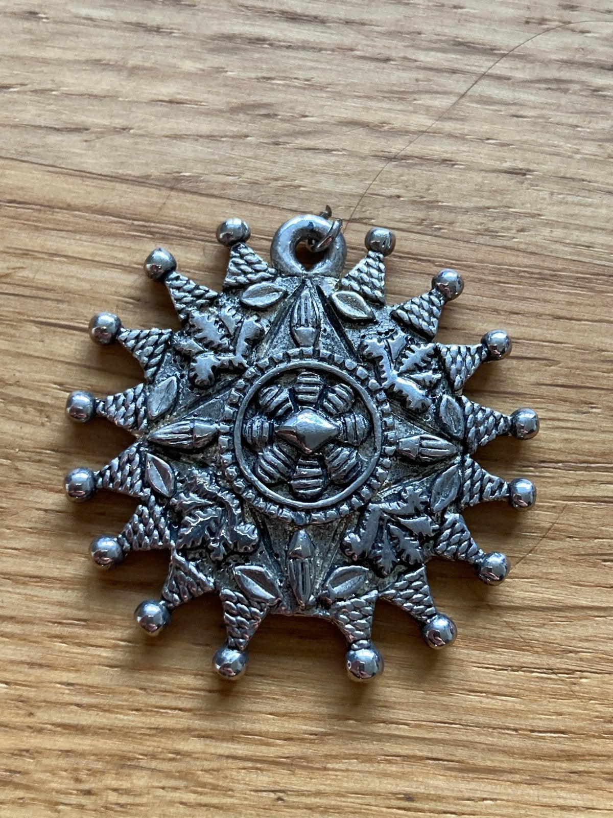 Vintage Zilverkleurige Ster Hanger, Ophalen of Verzenden, Gebruikt, Zilver, Overige voorstellingen