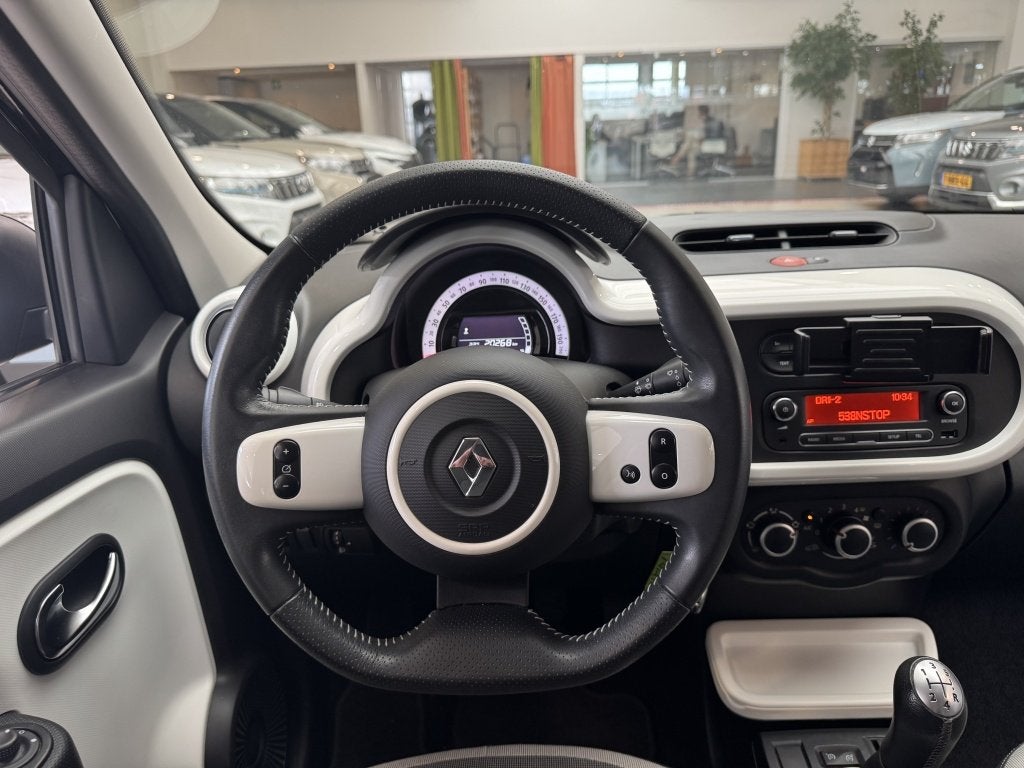 Renault Twingo 1.0 SCe Life [ ALL-SEASON I CRUISE CONTROL I, Auto's, Gebruikt, 4 stoelen, Zwart, Origineel Nederlands