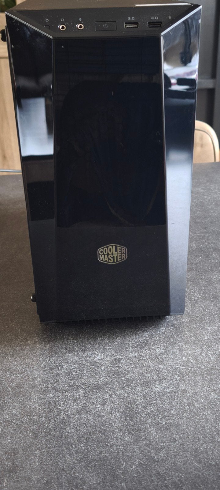 Rtx2060 Intel i5 16GB 240SSD, Computers en Software, Ophalen, Zo goed als nieuw
