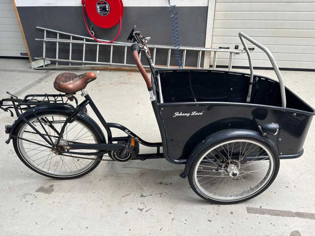 Johnny Loco Elektrische Bakfiets Shimano Motor, 4 kinderen of meer, Elektrisch, Ophalen of Verzenden, Zo goed als nieuw