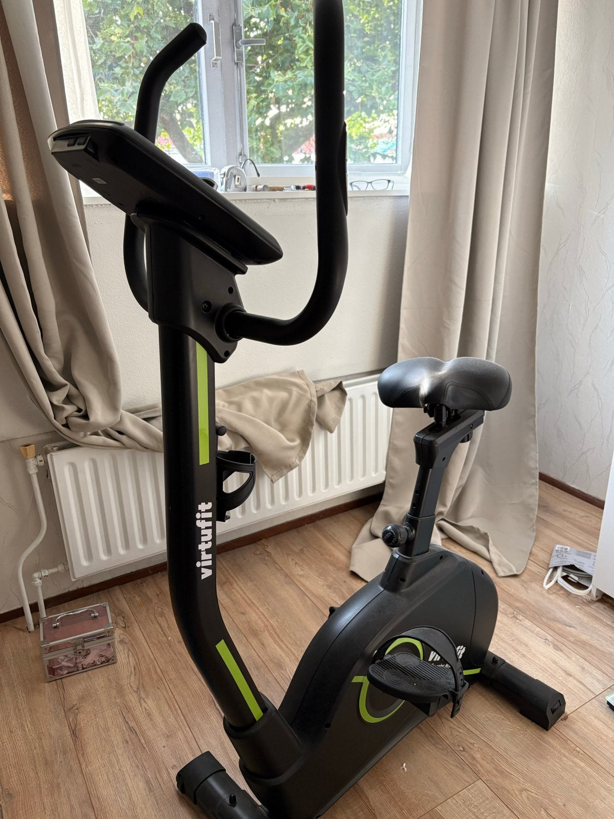 VirtuFit iConsole HTR 2.1 Hometrainer - Zo goed als nieuw, Sport en Fitness, Ophalen, Zo goed als nieuw, Metaal, Benen