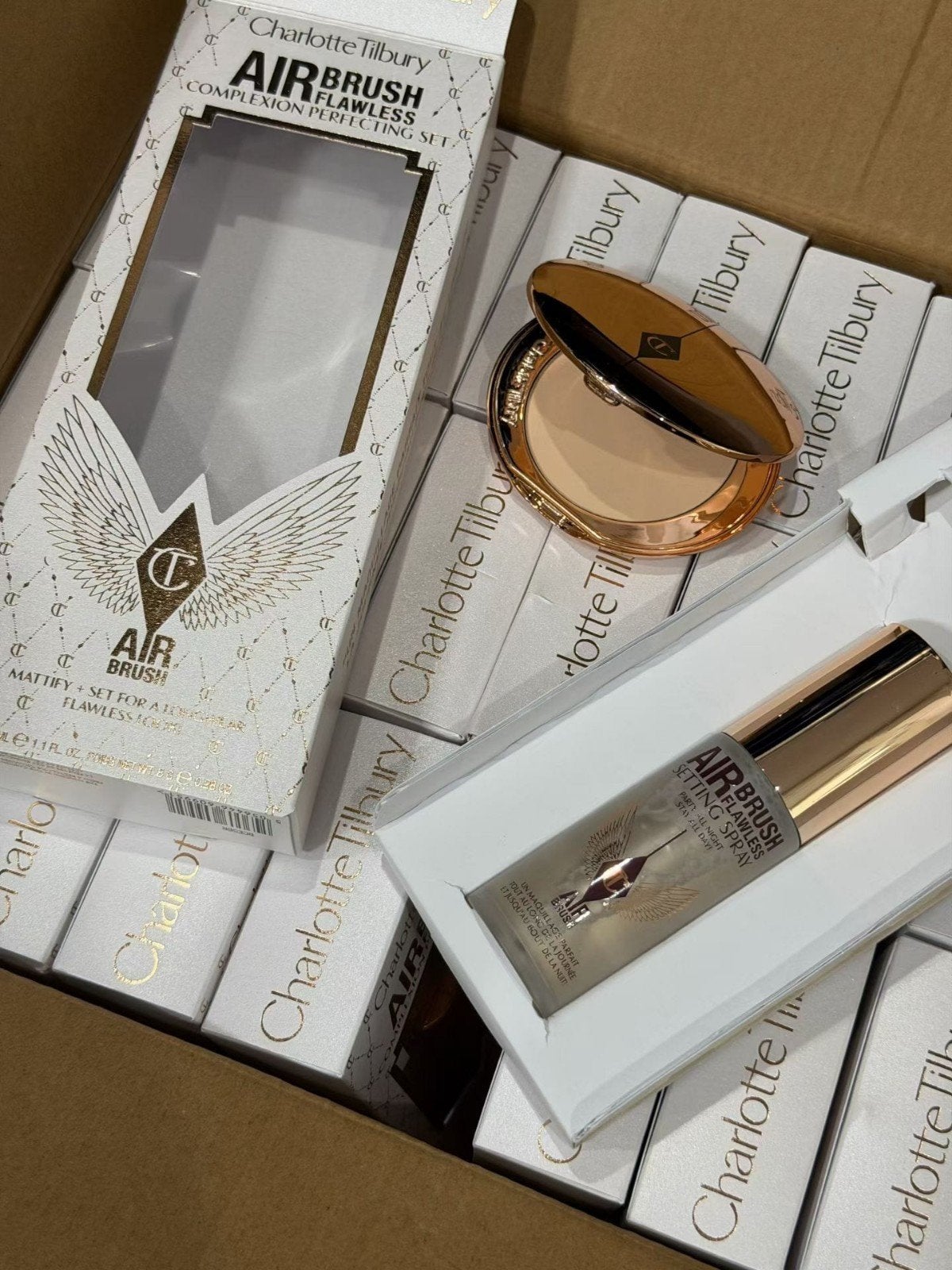 Charlotte Tilbury Airbrush Flawless Complexion Perfecting Se, Overige kleuren, Gehele gezicht, Nieuw, Ophalen of Verzenden