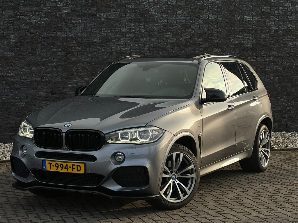 BMW X5 Xdrive40d 313pk Aut Grijs | M-Pakket | Pano | HUD, 2993 cc, 255 €/maand, Leder, Bedrijf