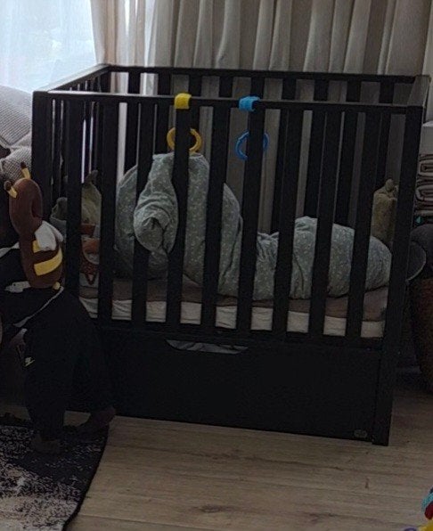 TWF Zwarte Baby Box met Laden en Matras - Verstelbaar, Ophalen, Gebruikt, Rechthoekig, In hoogte verstelbaar
