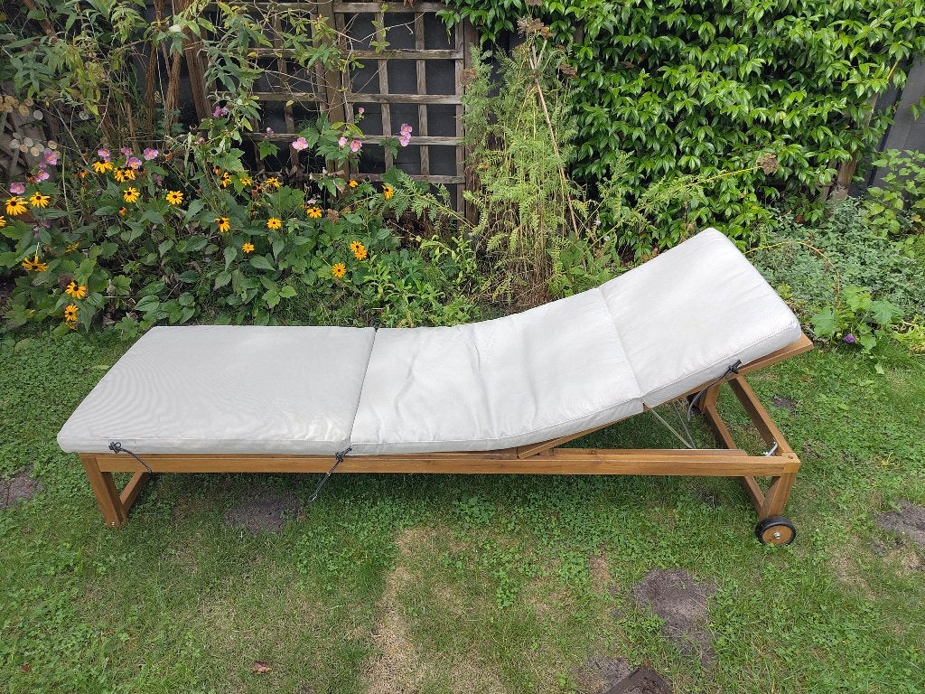 IKEA Nammaro Ligbed inclusief kussens, Hardhout, Zo goed als nieuw, Loungeset, Bank