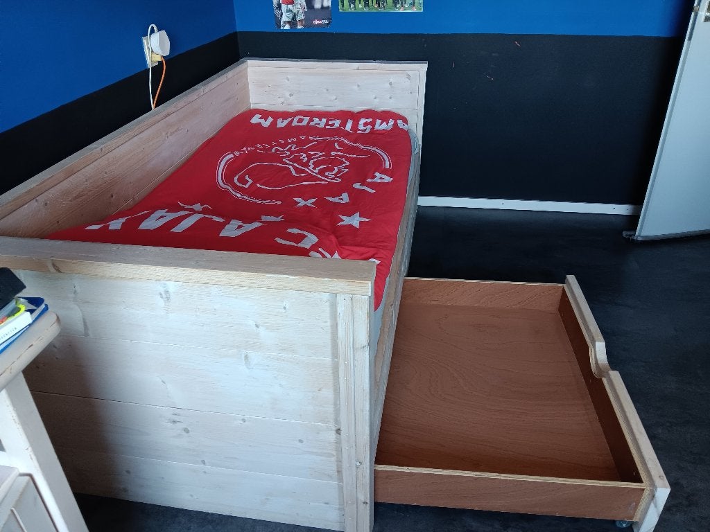 Steigerhouten bed 200 bij 90, Ophalen, 90 cm, Eenpersoons, Steigerhout