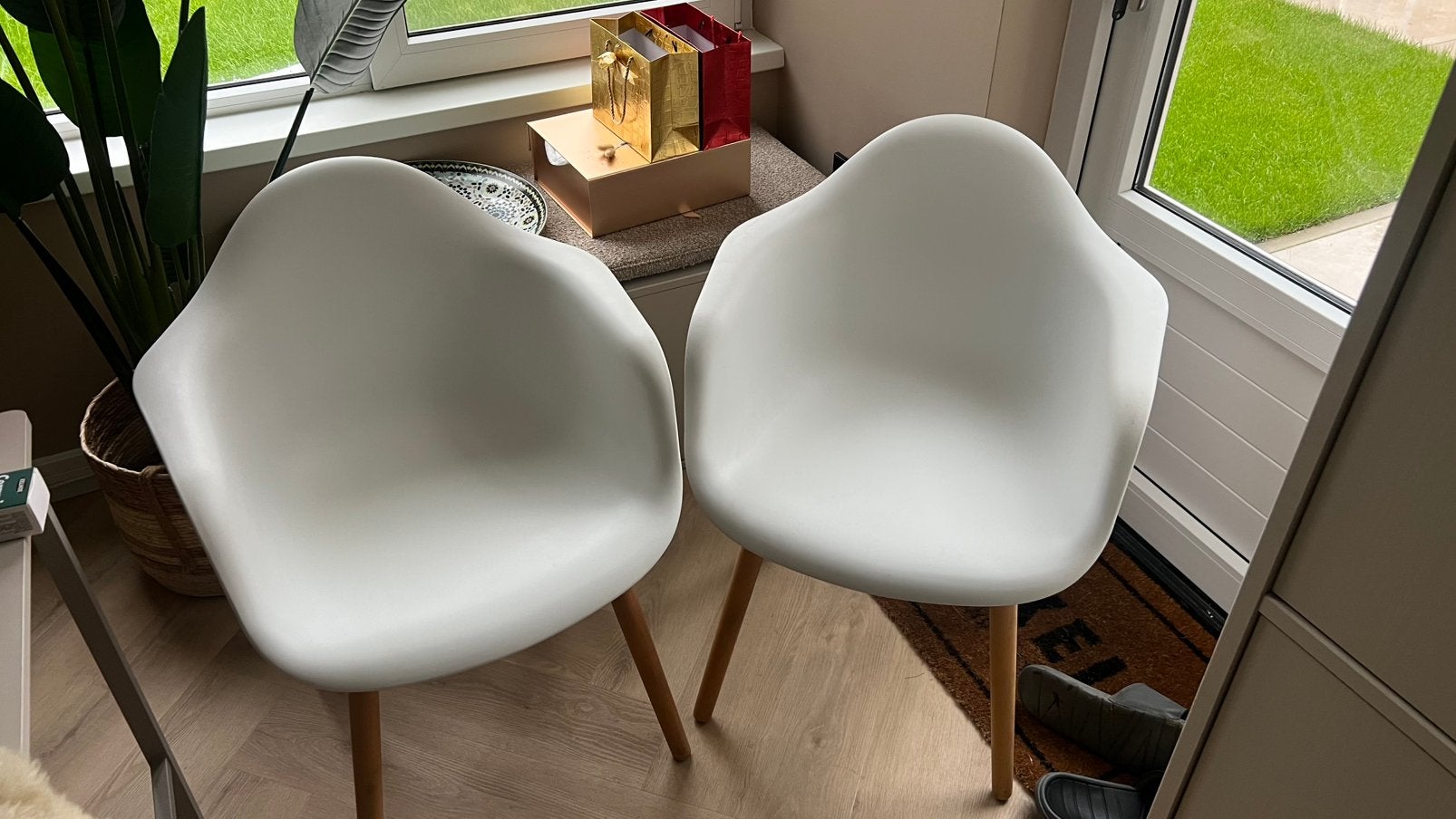 Kave home eetkamerstoel, Ophalen of Verzenden, Zo goed als nieuw, Twee