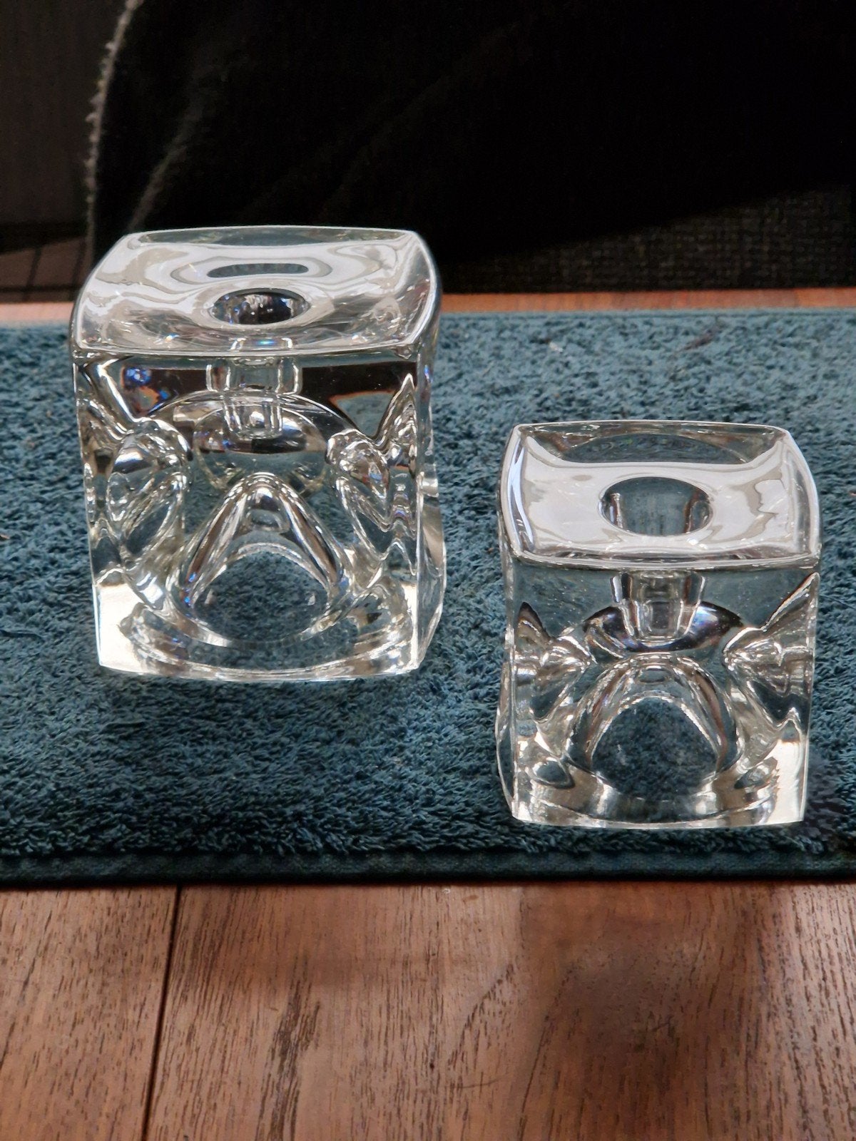 Vintage Design Set Kubus Kandelaars Rudolf Jurnikl €25=p/set, Antiek en Kunst, Ophalen of Verzenden, 9 cm, Kandelaar, Glas