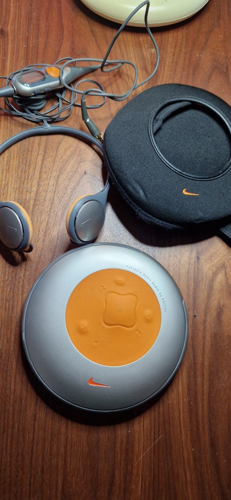 Nike Philips Portable CD-speler met sportaccessoires, Ophalen, Discman