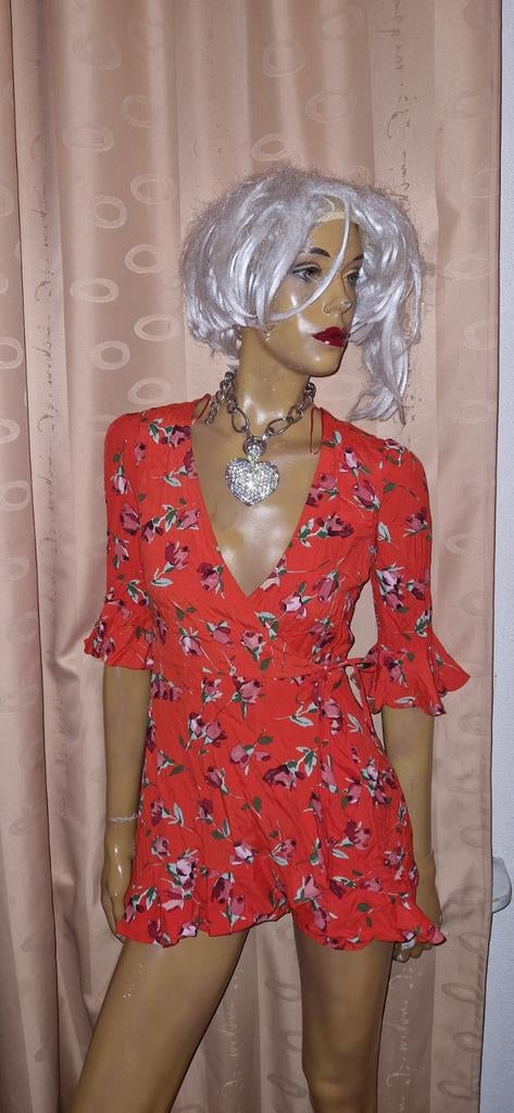 Rood bloemen jumpsuit van zara maat XS nieuw, Zara, Nieuw, Ophalen of Verzenden, Maat 34 (XS) of kleiner
