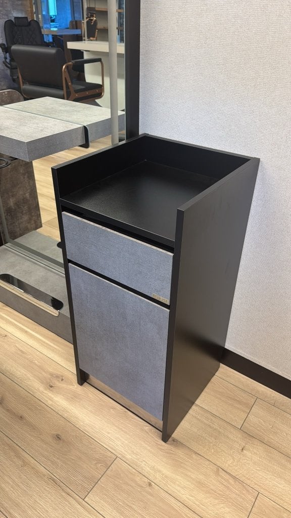 Bijzetkast Stone Cabinet Showroommodel van 420,- voor 175,-!, 100 tot 150 cm, Nieuw, 3 of 4 laden, Overige houtsoorten