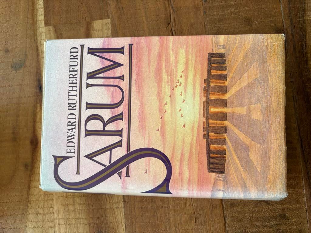 Sarum - Edward Rutherfurd (Hardcover), Ophalen of Verzenden, Gelezen, Europa overig