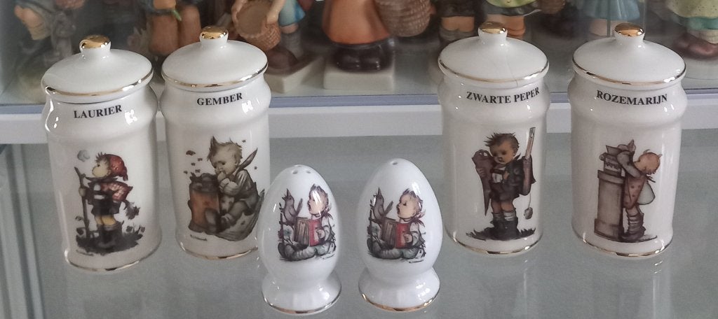 hummel 4 kruidenpotjes en peper en zoutvaatjes, Overige typen, Ophalen of Verzenden, Zo goed als nieuw