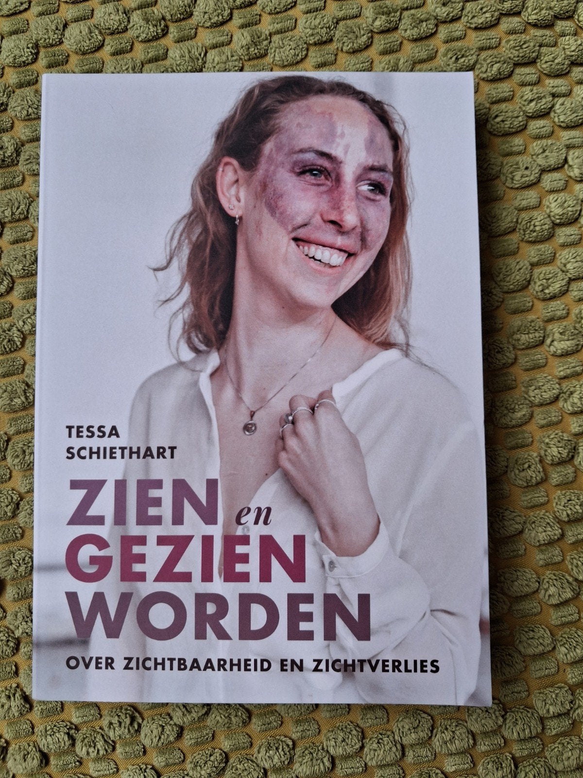 Zien en Gezien Worden - Tessa Schiethart, Ophalen of Verzenden, Zo goed als nieuw, Tessa Schiethart, Nederland