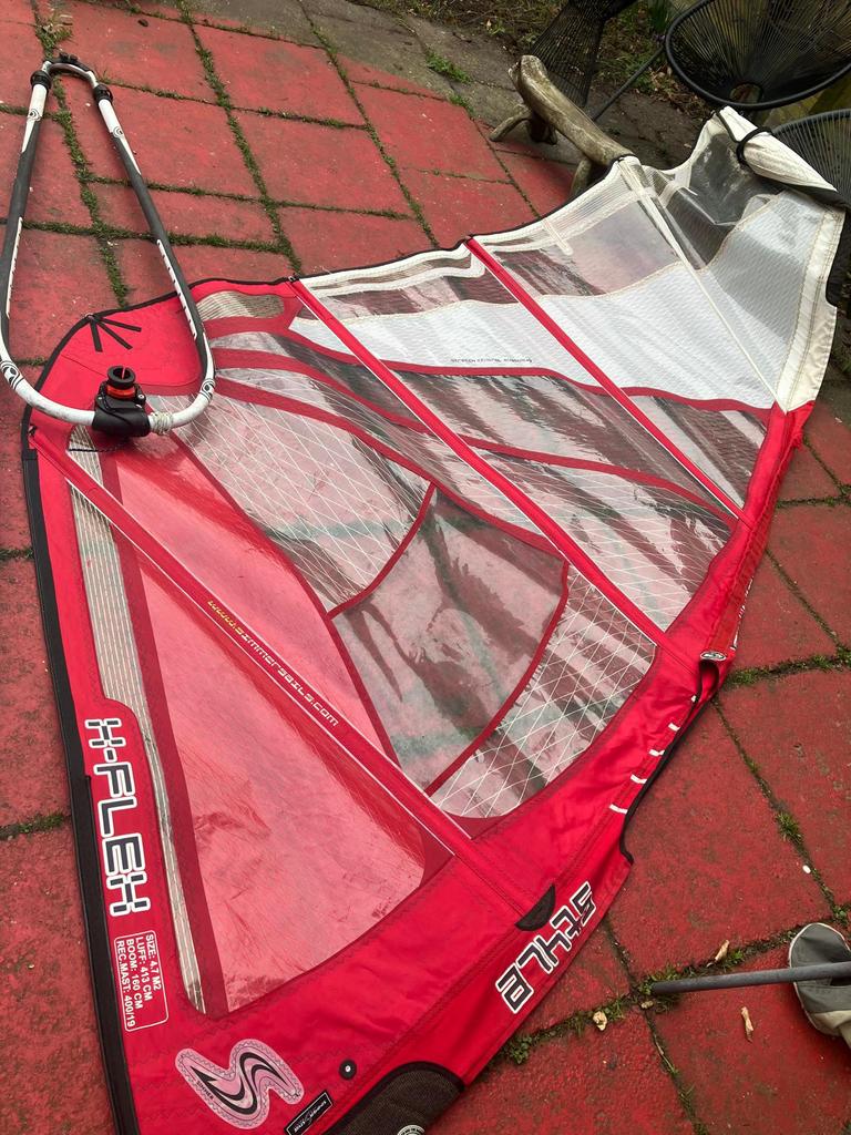 Simmer Style windsurfzeil 4.7 + giek - goede staat, Watersport en Boten, Windsurfen, Ophalen, Zo goed als nieuw, Zeil, Minder dan 5 m²