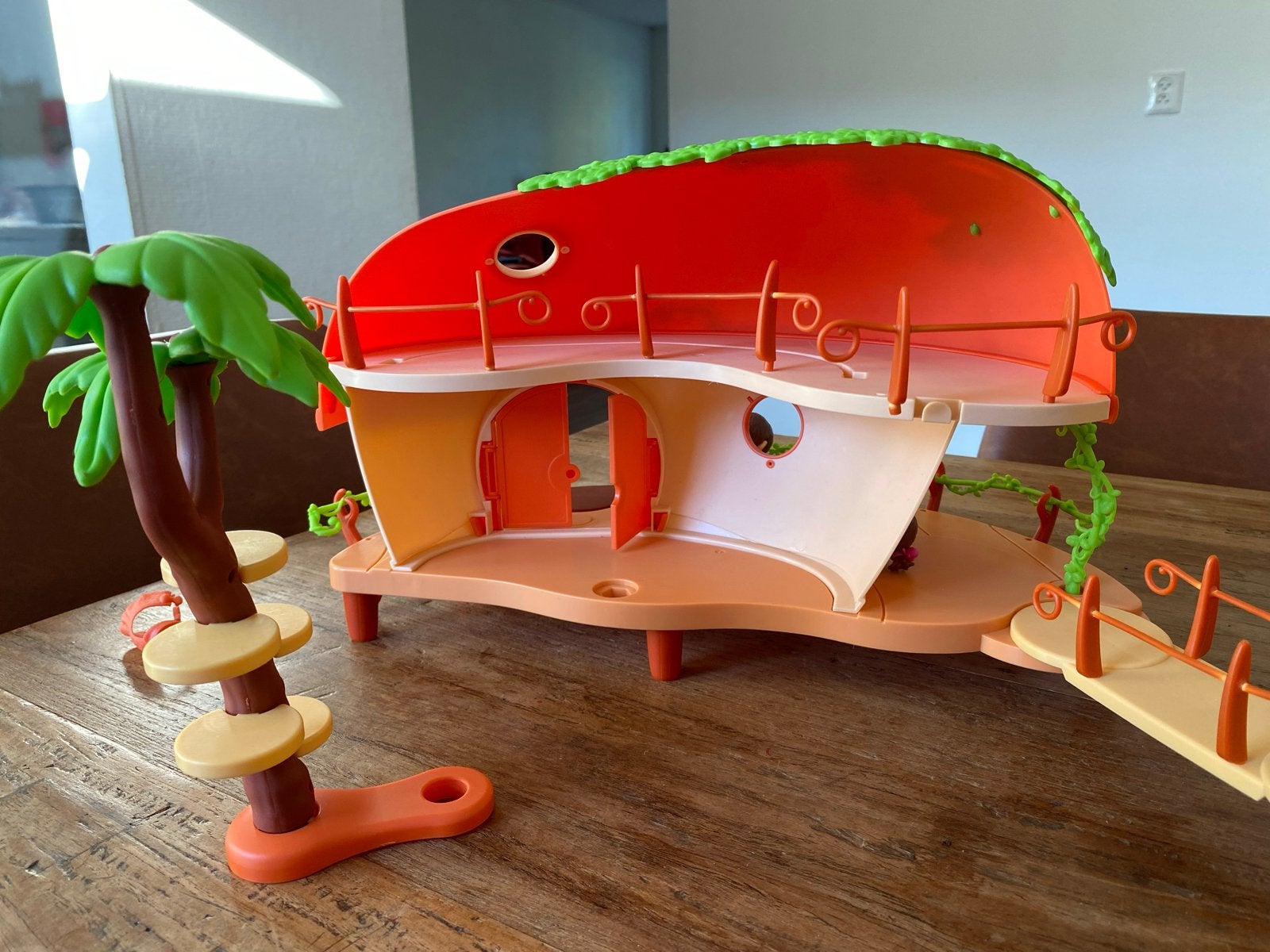 Monchhichi Speelhuis met 3 Poppetjes en Accessoires, Ophalen of Verzenden, Zo goed als nieuw, Jongen of Meisje