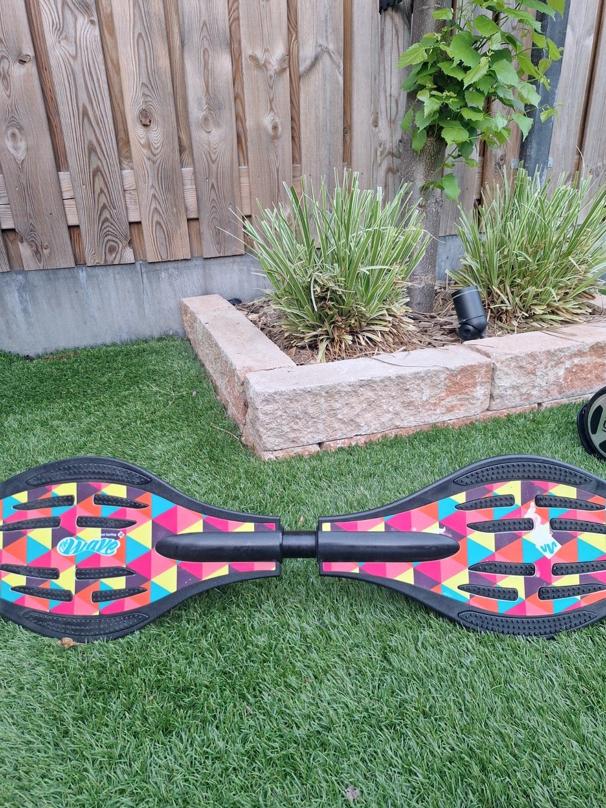 Waveboard met kleurrijk design, Sport en Fitness, Ophalen, Gebruikt, Waveboard