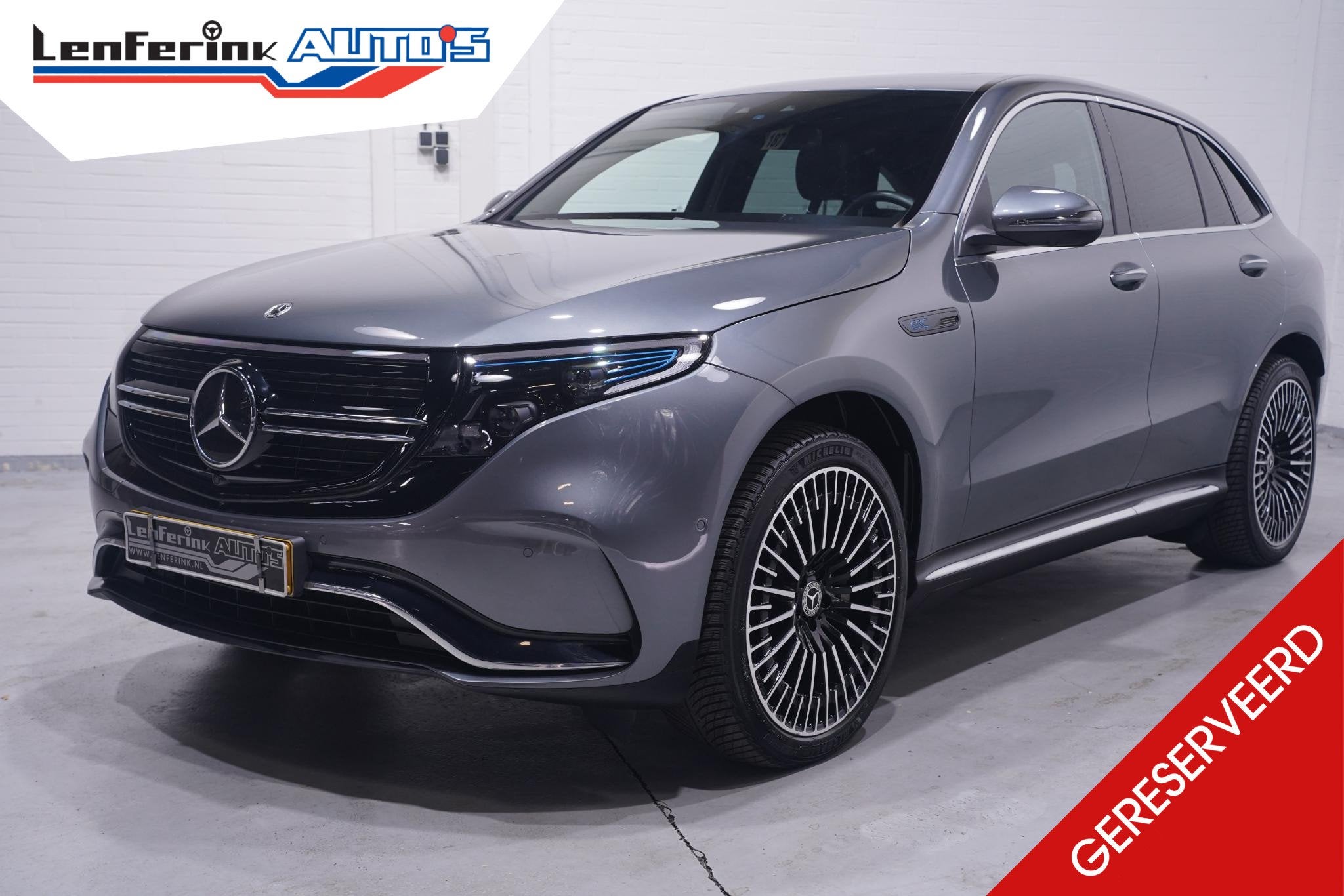 Mercedes-Benz EQC 400 4MATIC AMG Line 80 kWh 1e eigen. NAP S, Zwart, 80 kWh, Leder en Stof, Origineel Nederlands