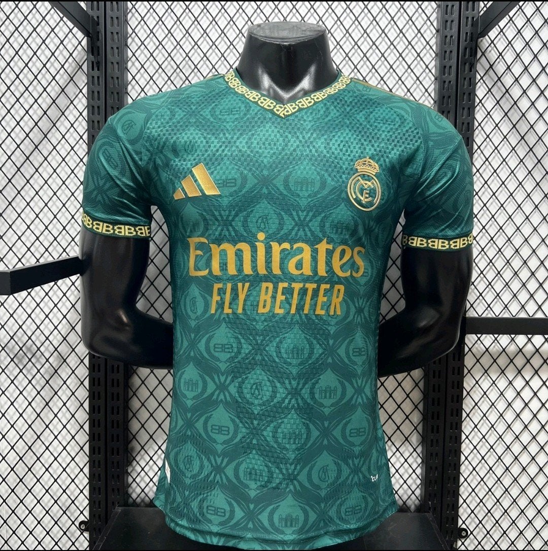 Speciaal Real Madrid Voetbalshirt - Groen/Goud, Maat 48/50 (M), Ophalen of Verzenden, Zo goed als nieuw, Adidas