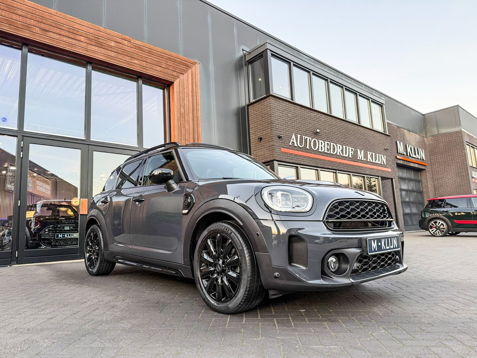 MINI Countryman 1.5 Cooper S E ALL4 Blackline aut 220pk/Leer, Auto's, Automaat, Dealer onderhouden, Gebruikt, Countryman