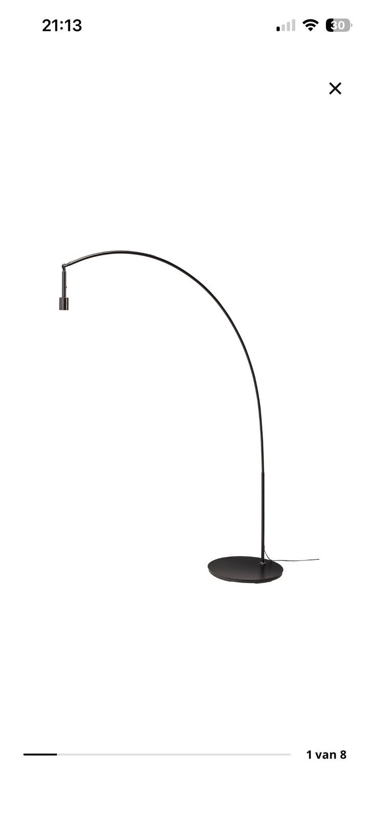 Moderne zwarte booglamp van IKEA, Huis en Inrichting, Lampen | Vloerlampen, Ophalen, E27 (groot), Zo goed als nieuw, Metaal