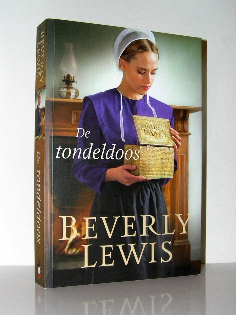 Beverly Lewis - De tondeldoos (christelijke Amish roman), Boeken, Romans, Ophalen of Verzenden, Zo goed als nieuw