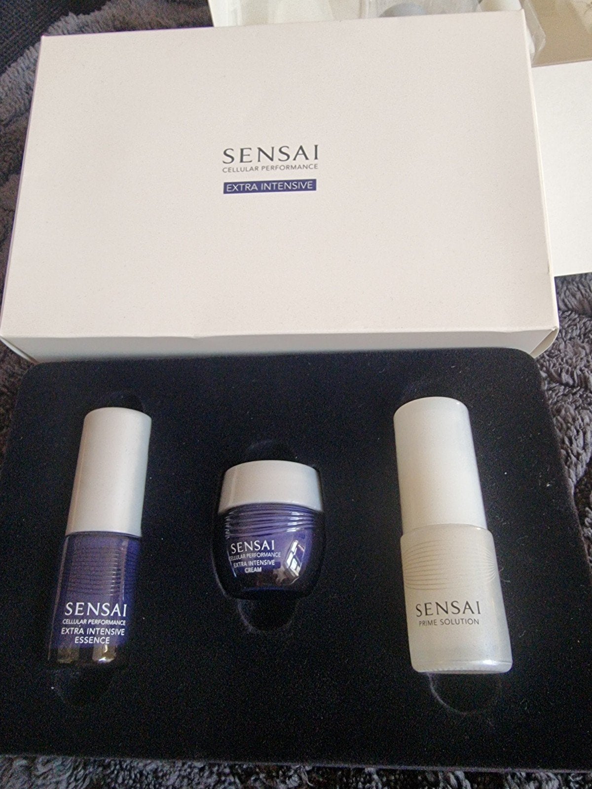 Sensai Cellular Performance extra intensive trial set, Verzenden, Nieuw, Gehele gezicht