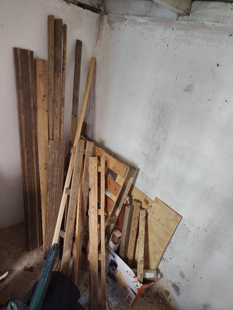 Gratis pallethout, brandhout en resthout, Doe-het-zelf en Verbouw, Hout en Planken, Ophalen, Gebruikt, Pallet, Minder dan 200 cm