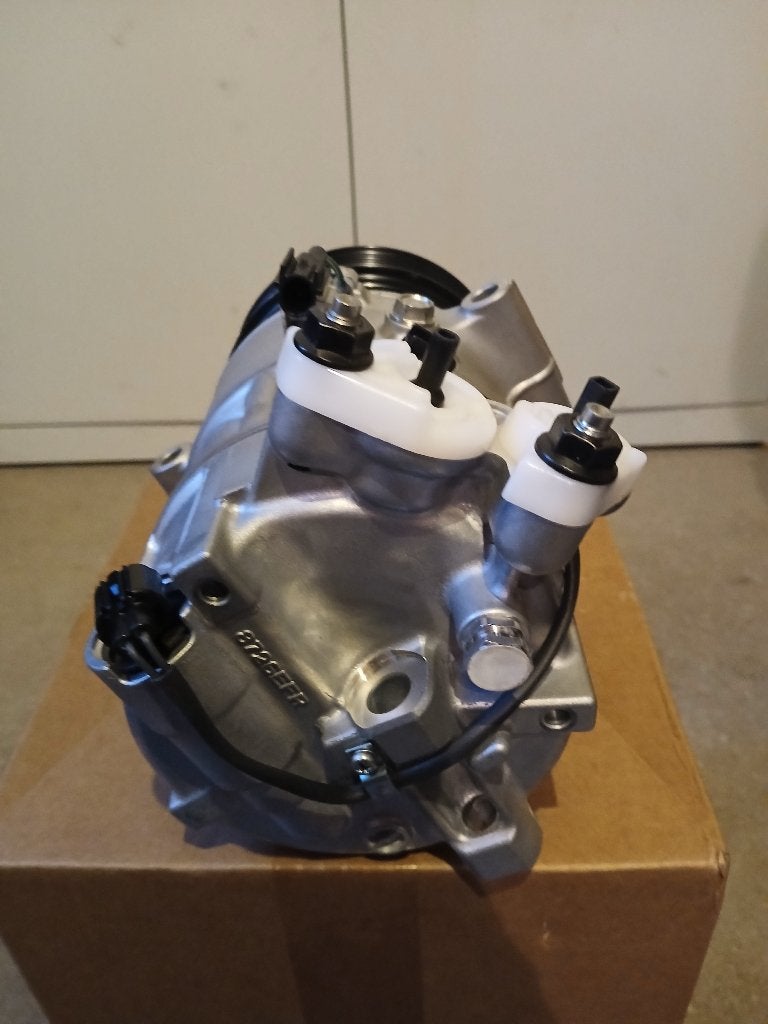 Airco compressor peugeot/volvo, Ophalen of Verzenden, Nieuw, Volvo