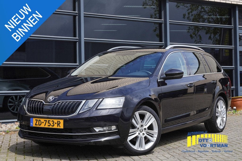 Skoda Octavia Combi 1.0 TSI 116PK Style Business Trekhaak|Xe, Auto's, Skoda, Stof, Gebruikt, 116 pk, Zwart