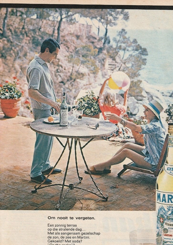 Retro reclame 1964 Martini vermouth op een zonnig terras, Verzenden, Overige typen