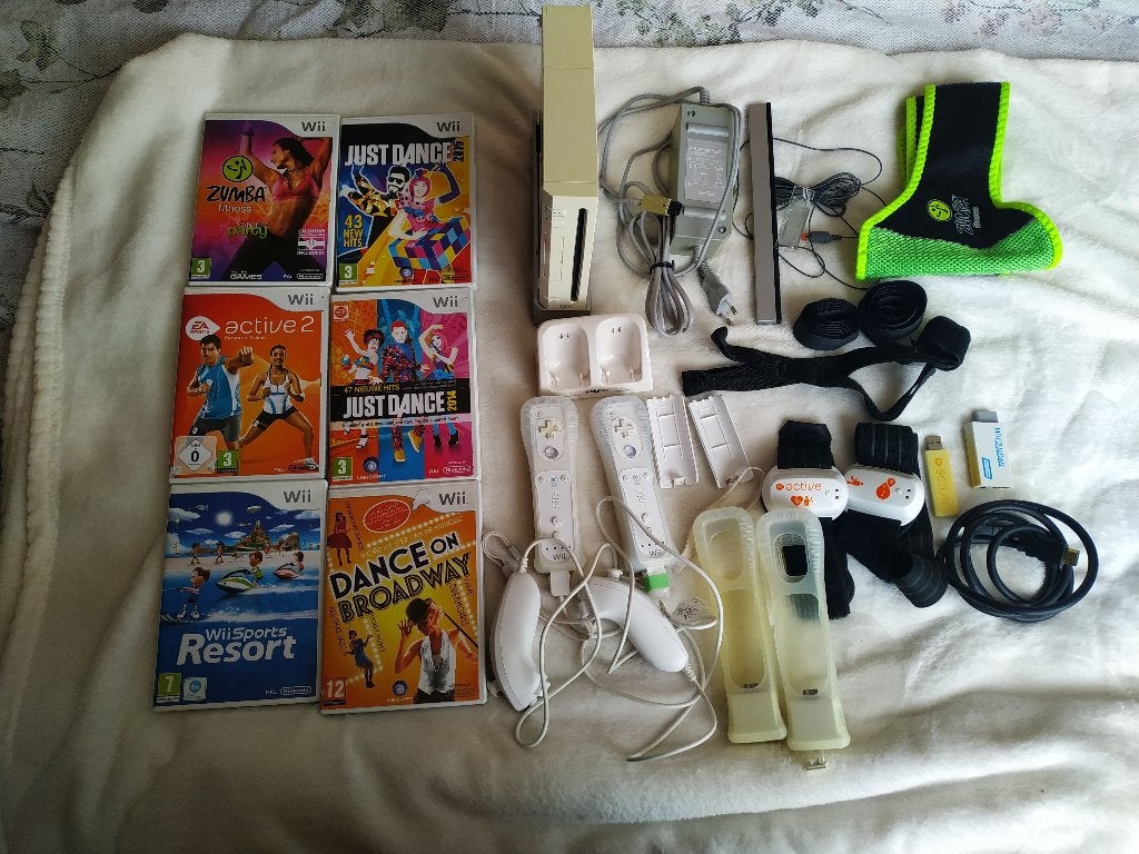 Wii RVL-001 set compleet met spellen, Ophalen of Verzenden, Gebruikt, Met 2 controllers, Met games